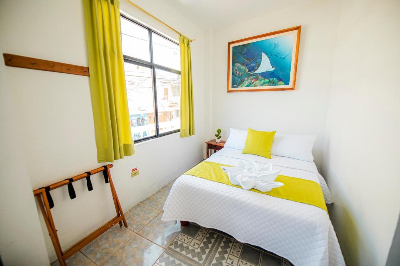 Suites En El Centro Puerto Ayora  Luaran gambar