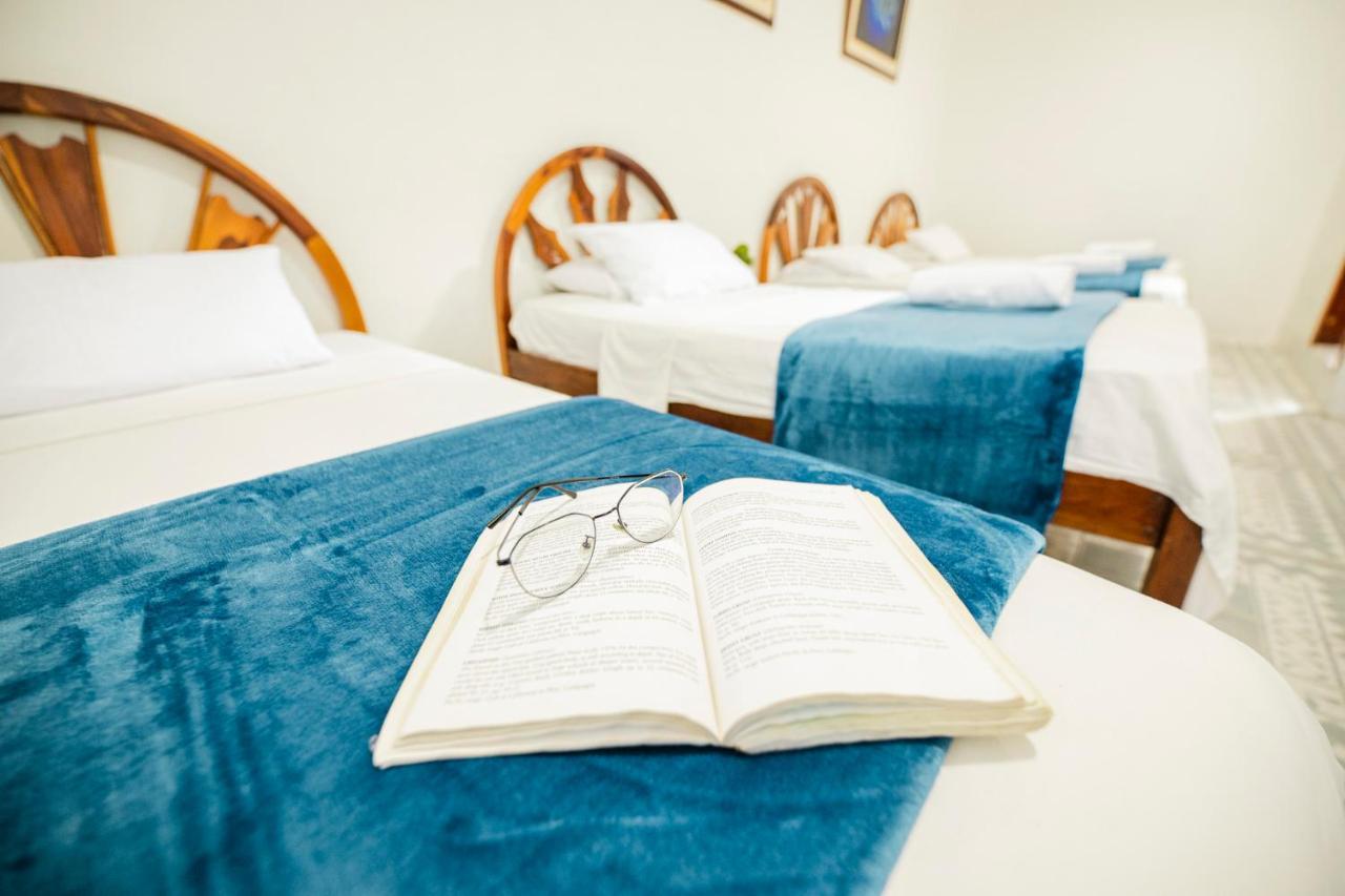 Suites En El Centro Puerto Ayora  Luaran gambar