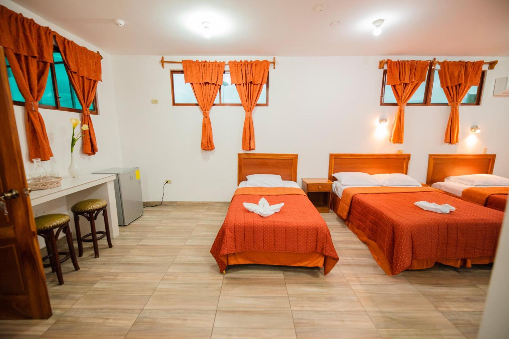 Suites En El Centro Puerto Ayora  Luaran gambar