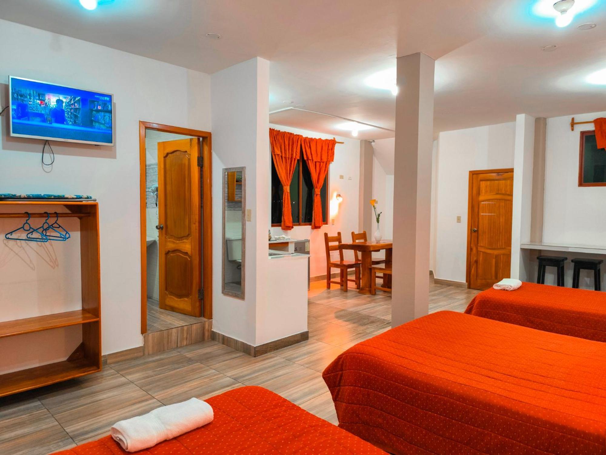 Suites En El Centro Puerto Ayora  Luaran gambar